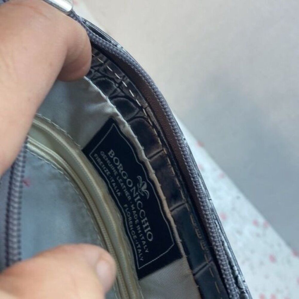 Borgonichio Genuine Leather Crossbody Bag Croc Embossed 7" x 7.5" x 2.5" Made In - Picture 8 of 8